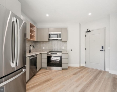 3748-9 Lancaster Avenue - Photo Thumbnail 7
