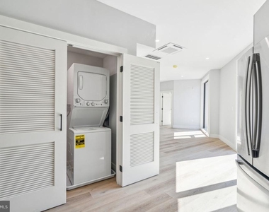 3748-9 Lancaster Avenue - Photo Thumbnail 9