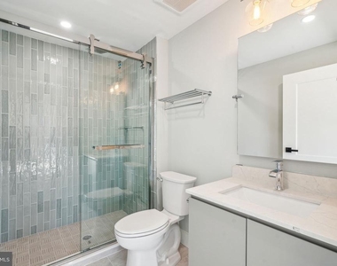 3748-9 Lancaster Avenue - Photo Thumbnail 19
