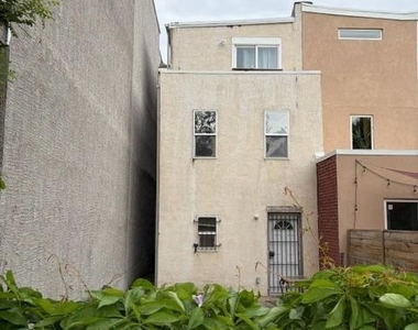 1020 Fairmount Avenue - Photo Thumbnail 1