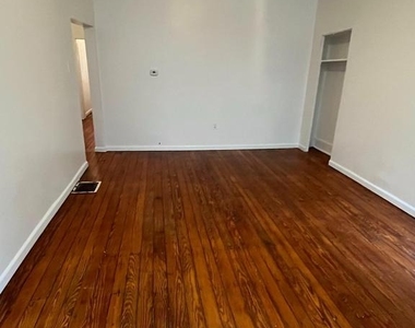 2823 Amber Street - Photo Thumbnail 3