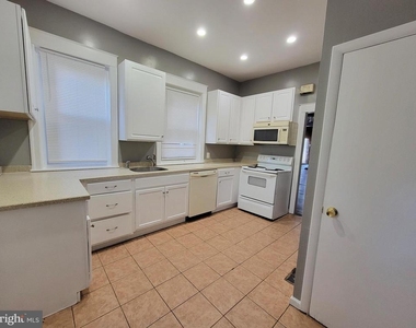 4554 N Smedley Street - Photo Thumbnail 4