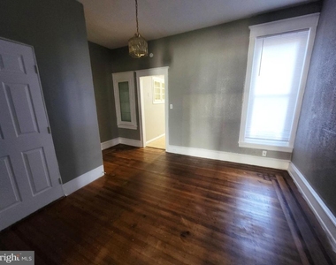 4554 N Smedley Street - Photo Thumbnail 11
