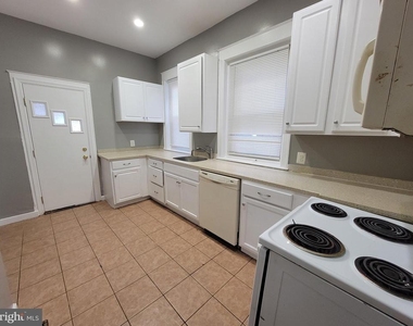 4554 N Smedley Street - Photo Thumbnail 7