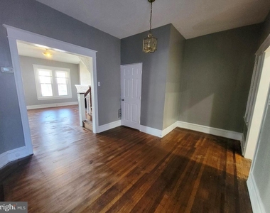 4554 N Smedley Street - Photo Thumbnail 10