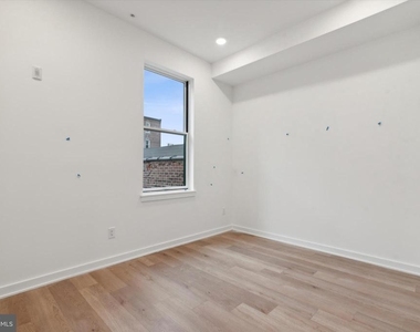 1704 Frankford Avenue - Photo Thumbnail 7