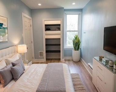 2925 N Marshall Street - Photo Thumbnail 16