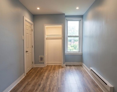 2925 N Marshall Street - Photo Thumbnail 15