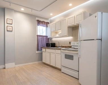 2925 N Marshall Street - Photo Thumbnail 6