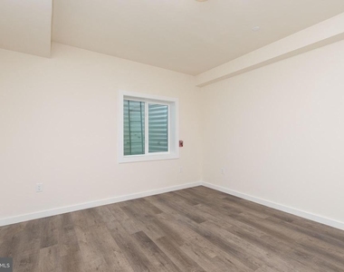 1500 N Randolph Street - Photo Thumbnail 12