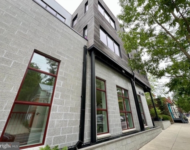 520 Carpenter Lane - Photo Thumbnail 7
