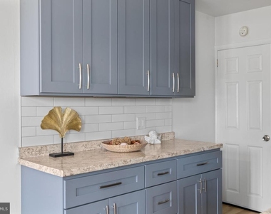 615 Sherrie Road - Photo Thumbnail 8
