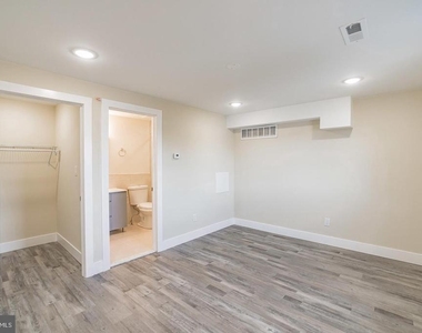 5047 Baltimore Avenue - Photo Thumbnail 7