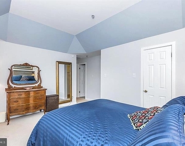 104 Woodside Road - Photo Thumbnail 15
