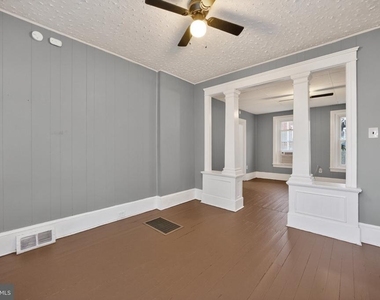 24 E 5th Street - Photo Thumbnail 5