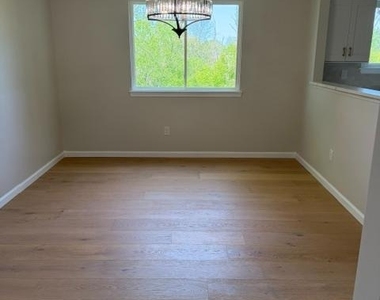 12 Wren Road - Photo Thumbnail 3