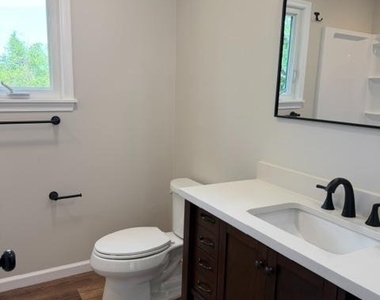 12 Wren Road - Photo Thumbnail 10