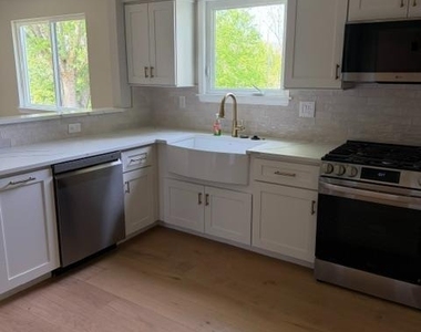 12 Wren Road - Photo Thumbnail 6