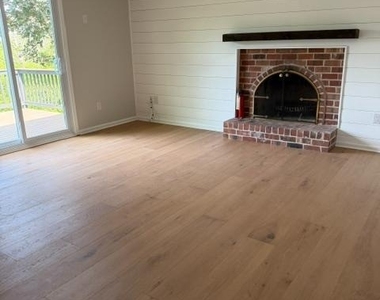 12 Wren Road - Photo Thumbnail 2