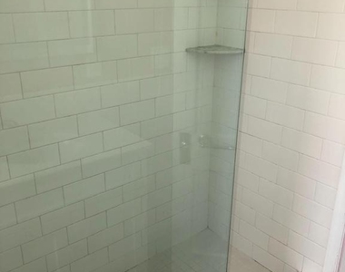 726 E 18th Street - Photo Thumbnail 10