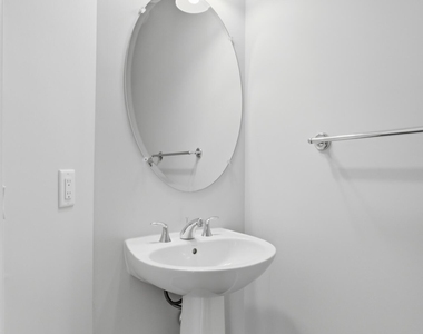 2780 Ashcombe Drive - Photo Thumbnail 19