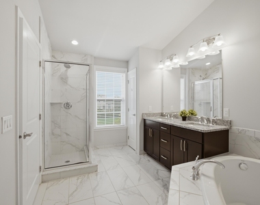 2780 Ashcombe Drive - Photo Thumbnail 31