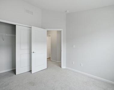 2780 Ashcombe Drive - Photo Thumbnail 25