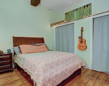 200 Lincoln Avenue - Photo Thumbnail 7