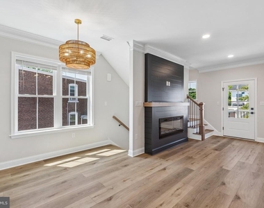 23 Christman Street - Photo Thumbnail 2