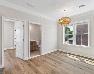 23 Christman Street - Photo Thumbnail 3