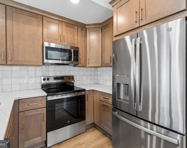 23 Christman Street - Photo Thumbnail 7
