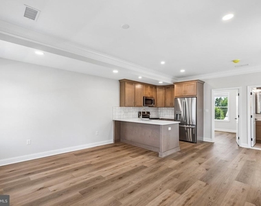 23 Christman Street - Photo Thumbnail 12