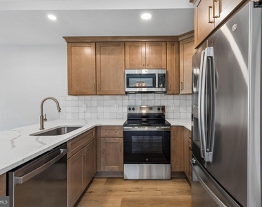 23 Christman Street - Photo Thumbnail 6