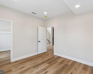 23 Christman Street - Photo Thumbnail 15