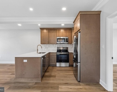 23 Christman Street - Photo Thumbnail 5