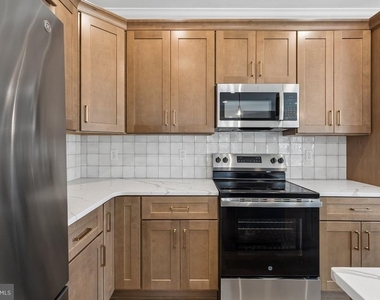 21 Christman Street - Photo Thumbnail 11