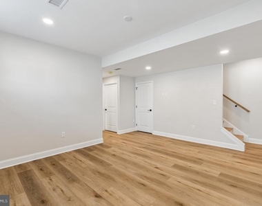 21 Christman Street - Photo Thumbnail 19