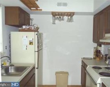 4844 Oxford Court - Photo Thumbnail 6