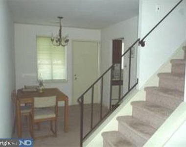 4844 Oxford Court - Photo Thumbnail 2