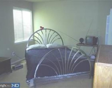 4844 Oxford Court - Photo Thumbnail 5