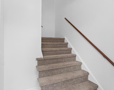 1809 Silver Court - Photo Thumbnail 2