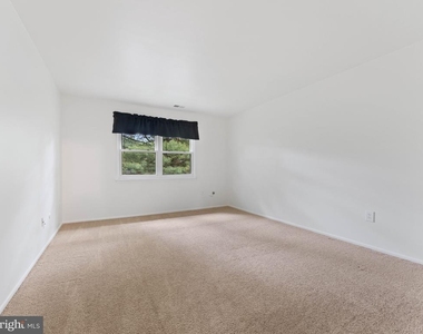 1809 Silver Court - Photo Thumbnail 14