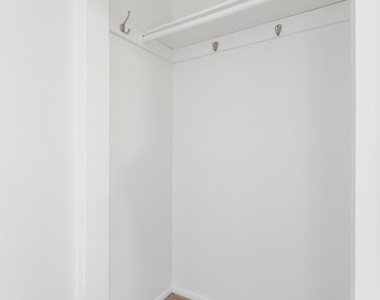 1809 Silver Court - Photo Thumbnail 18