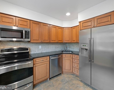 1809 Silver Court - Photo Thumbnail 7