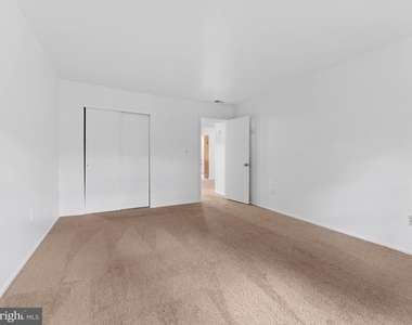 1809 Silver Court - Photo Thumbnail 15