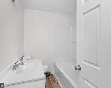 117 E Walnut Avenue - Photo Thumbnail 16