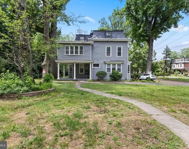 117 E Walnut Avenue - Photo Thumbnail 1