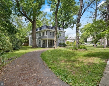 117 E Walnut Avenue - Photo Thumbnail 2