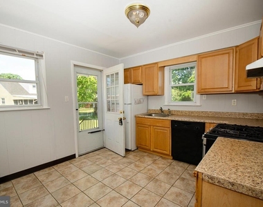 214 David Place - Photo Thumbnail 4