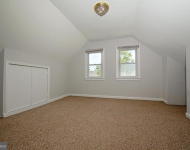 214 David Place - Photo Thumbnail 8